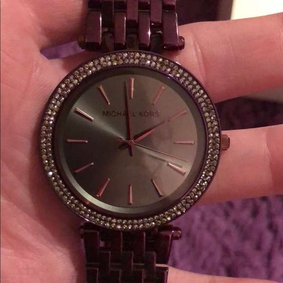 Beautiful Maroon/purple Michael Kors wrist watch main image 4